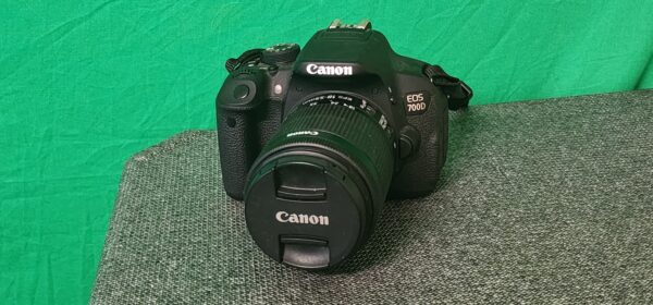 Canon EOS 750D