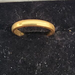 18ct yellow gold ring wedding band