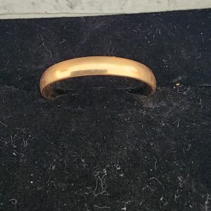 18ct yellow gold wedding band