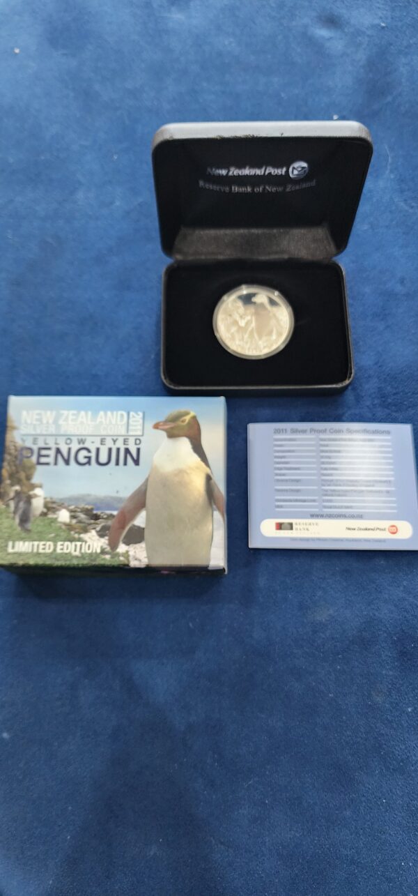 1oz Yellow Eye Penguin